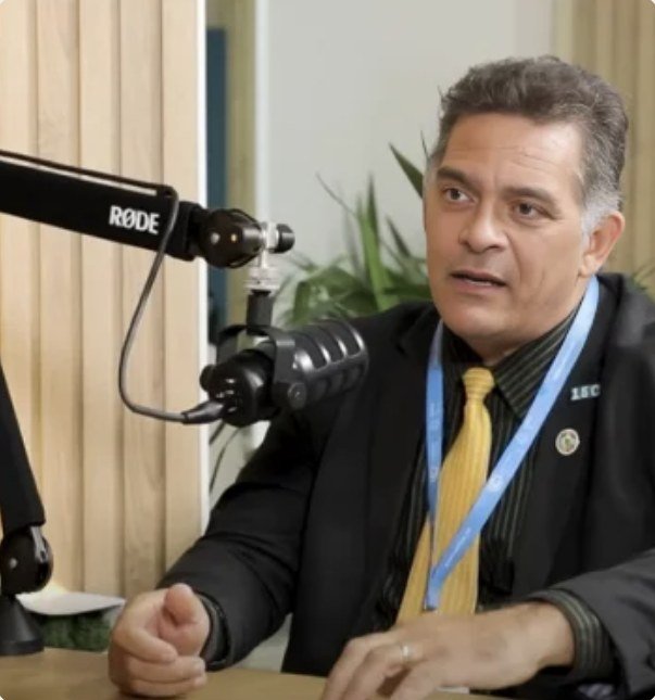 Johann Hoschtialek, Founder and CEO of 195in365, speaking in a podcast interview
